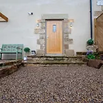 2 Bed In Harrogate Oc-75642 * Summer Bridge