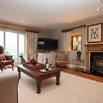 2 Bed In Harrogate Oc-75642 Holiday home *