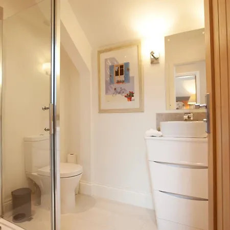2 Bed In Harrogate Oc-75642 Tatil Evi Summer Bridge