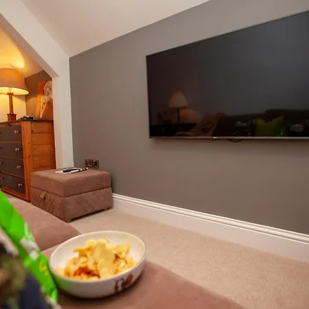 2 Bed In Harrogate 75642 * Summer Bridge